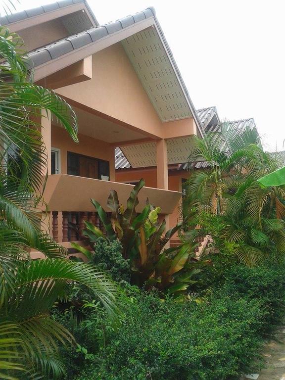 Hotel Baan Mek Lom Khao Lak Exterior foto
