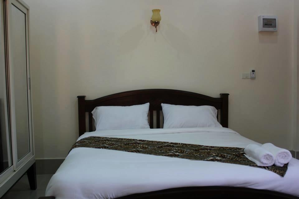 Hotel Baan Mek Lom Khao Lak Exterior foto