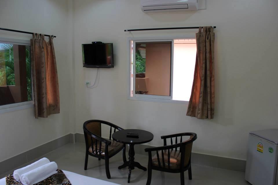 Hotel Baan Mek Lom Khao Lak Exterior foto