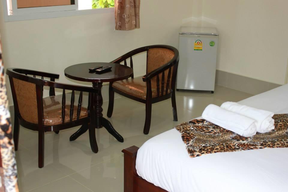 Hotel Baan Mek Lom Khao Lak Exterior foto