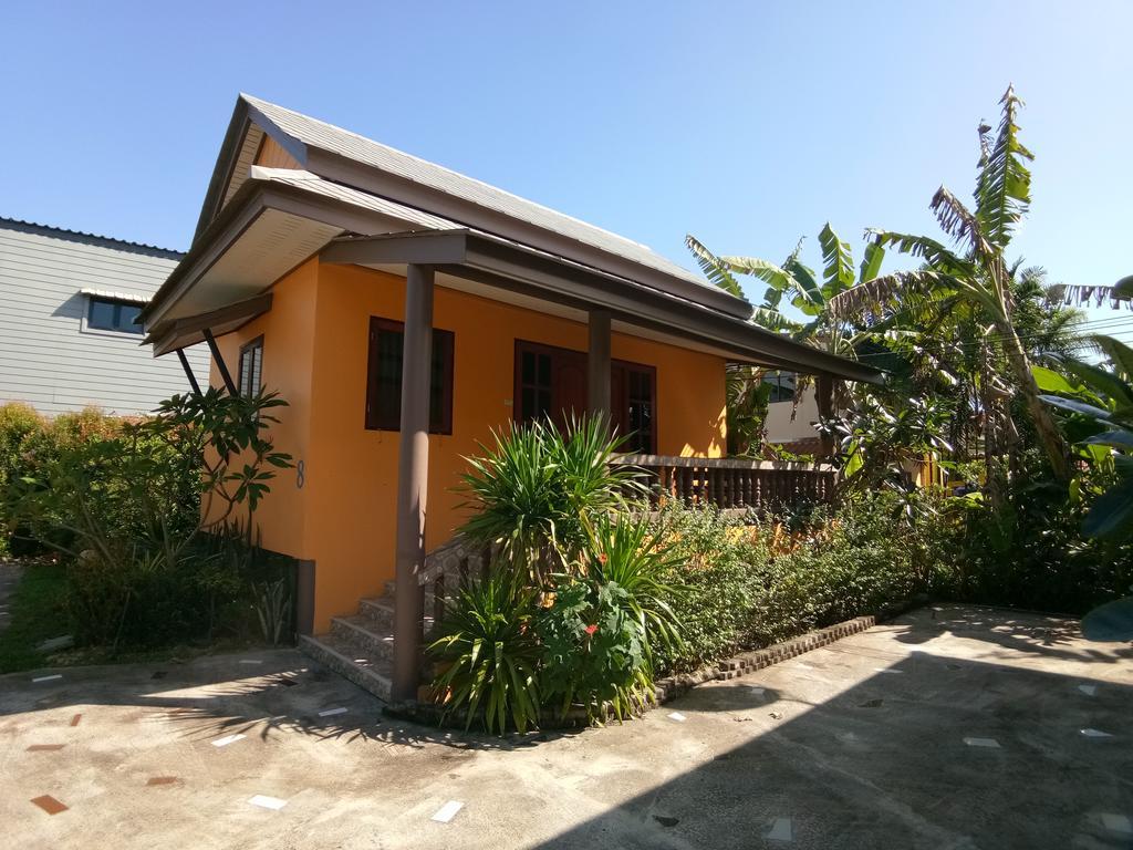 Hotel Baan Mek Lom Khao Lak Exterior foto