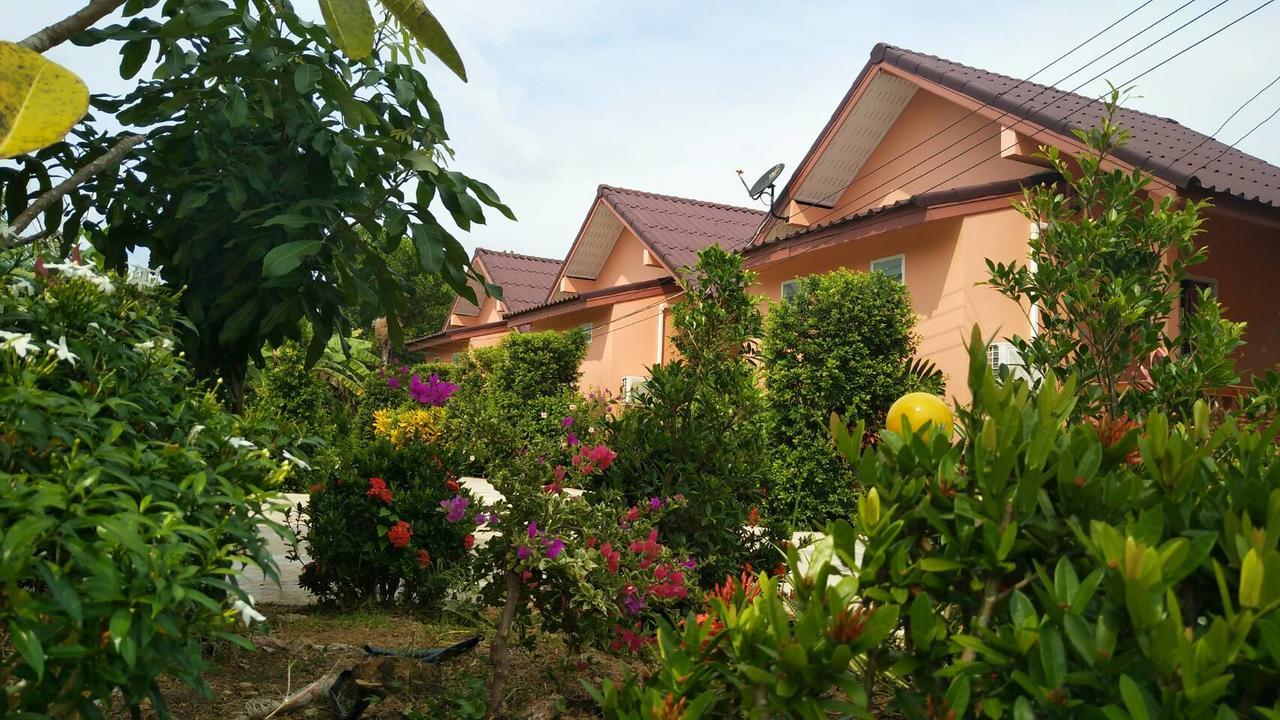 Hotel Baan Mek Lom Khao Lak Exterior foto