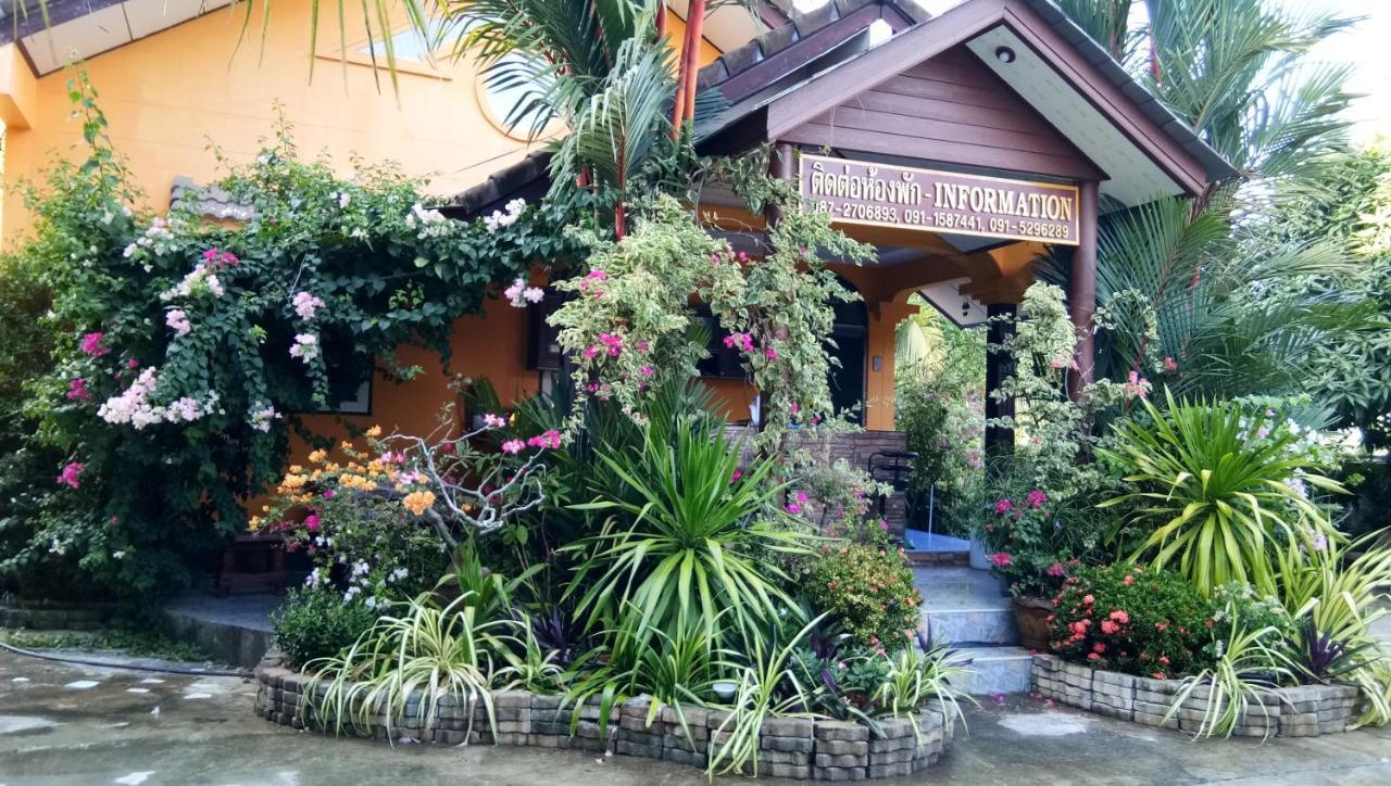 Hotel Baan Mek Lom Khao Lak Exterior foto
